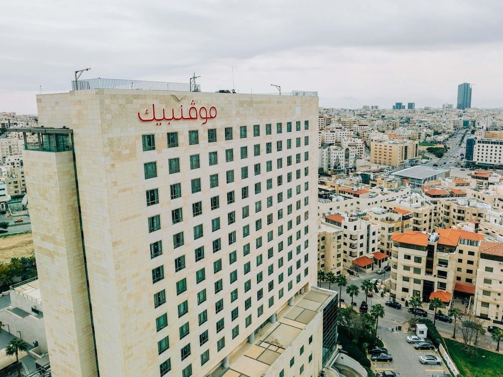 undefined Mövenpick Hotel Amman 9