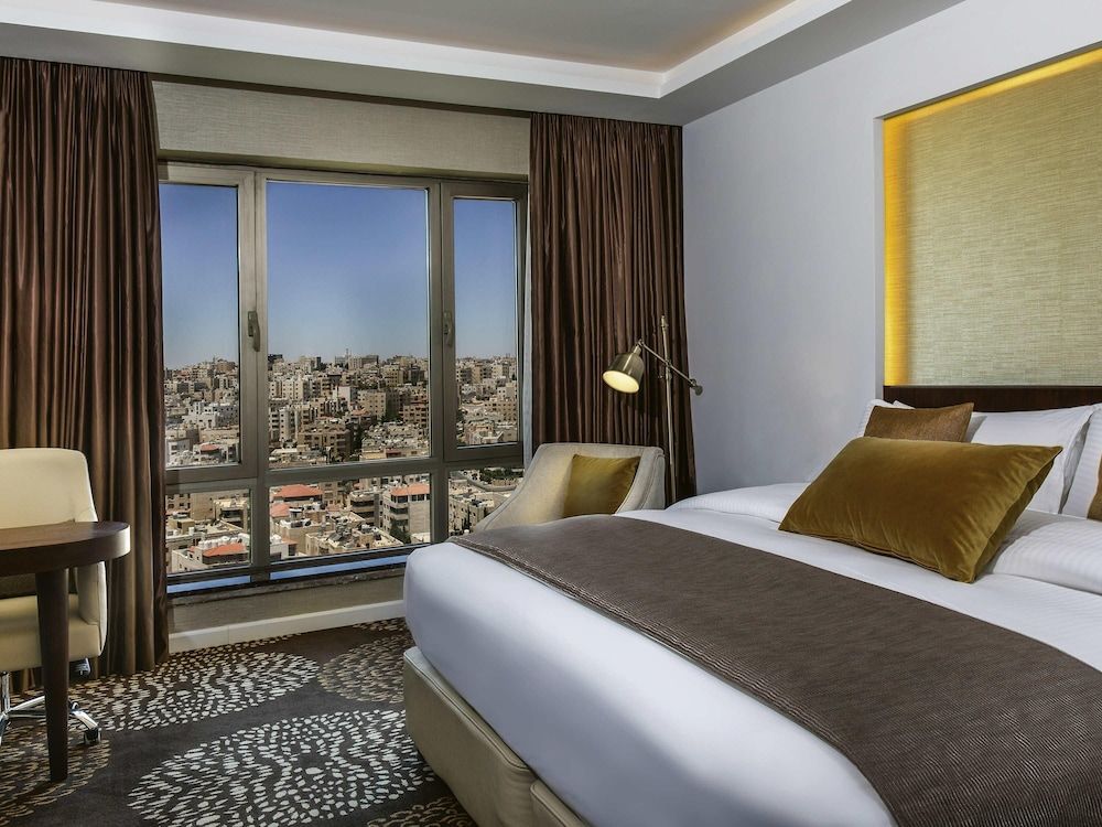 undefined Mövenpick Hotel Amman 5