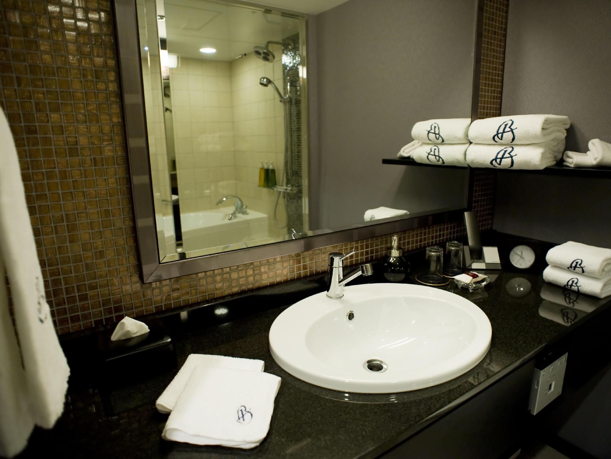 Kyoto Brighton Hotel Luxury Double Room - Non-Smoking 3