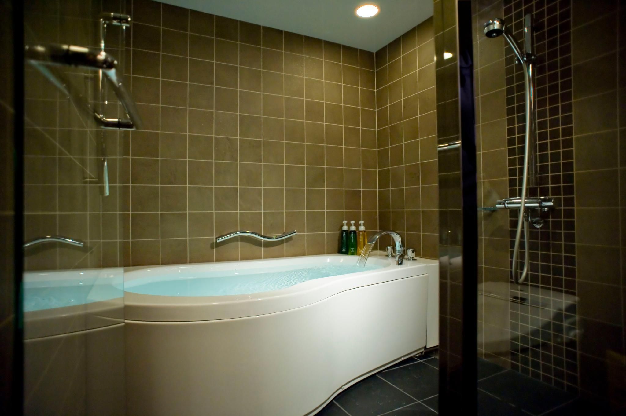 Luxury Mountain View Twin Room - Non-Smoking