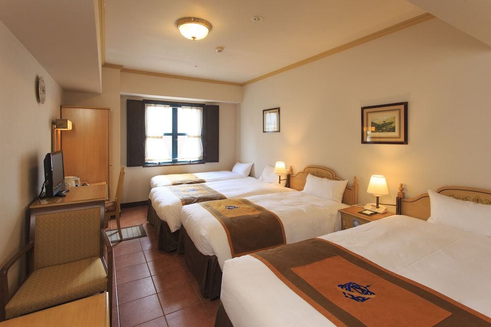 Family Quadruple Room, 4 Bedrooms, Non Smoking