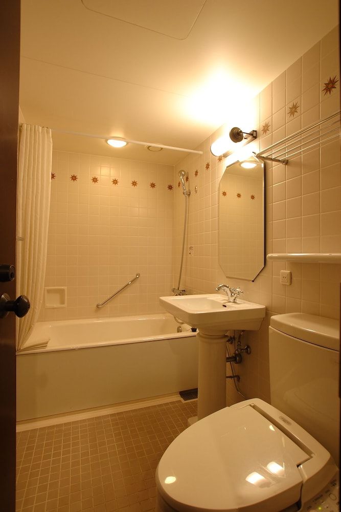 Family Quadruple Room, 4 Bedrooms, Non Smoking