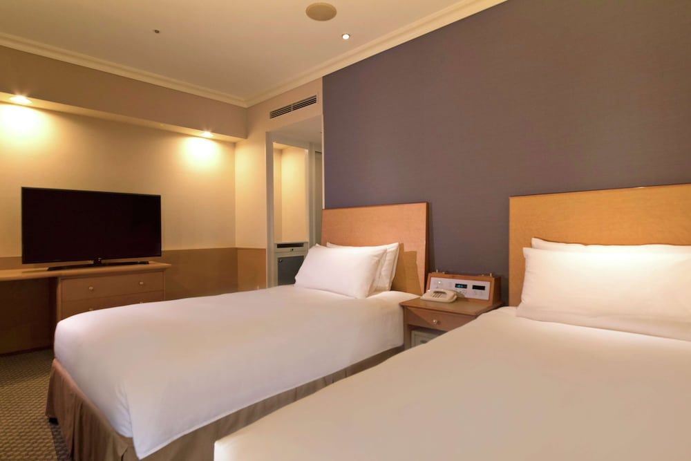 Twin Guest Room