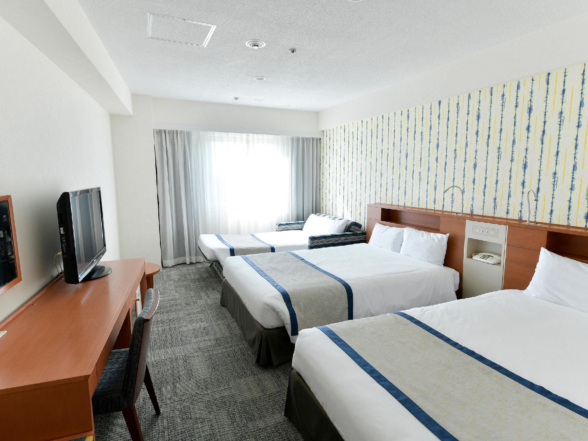 Standard Triple Non-Smoking