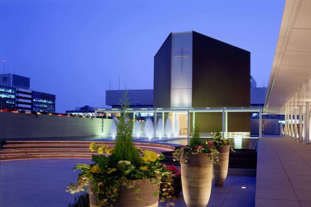 undefined Hilton Osaka 8