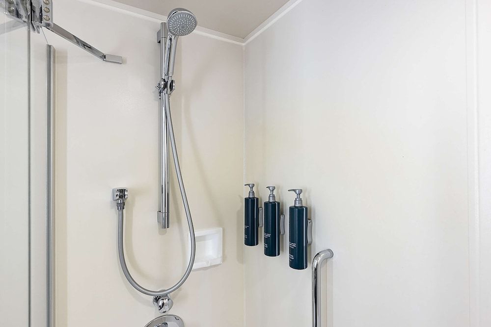 Hilton Tokyo Twin Deluxe 6