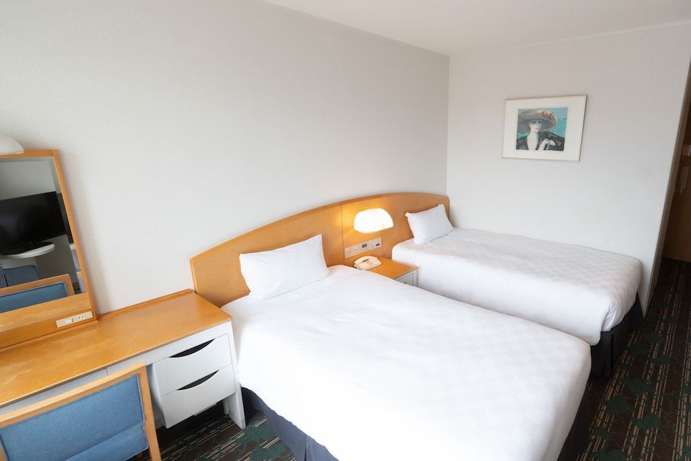 Shinagawa Prince Hotel Main Tower Twin Room, Non-Smoking (6th-16th floors)