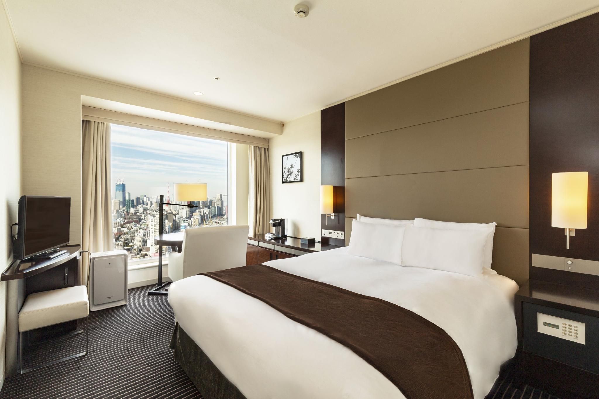 Main Tower 37th Floor Premier Double Room - Smoking
