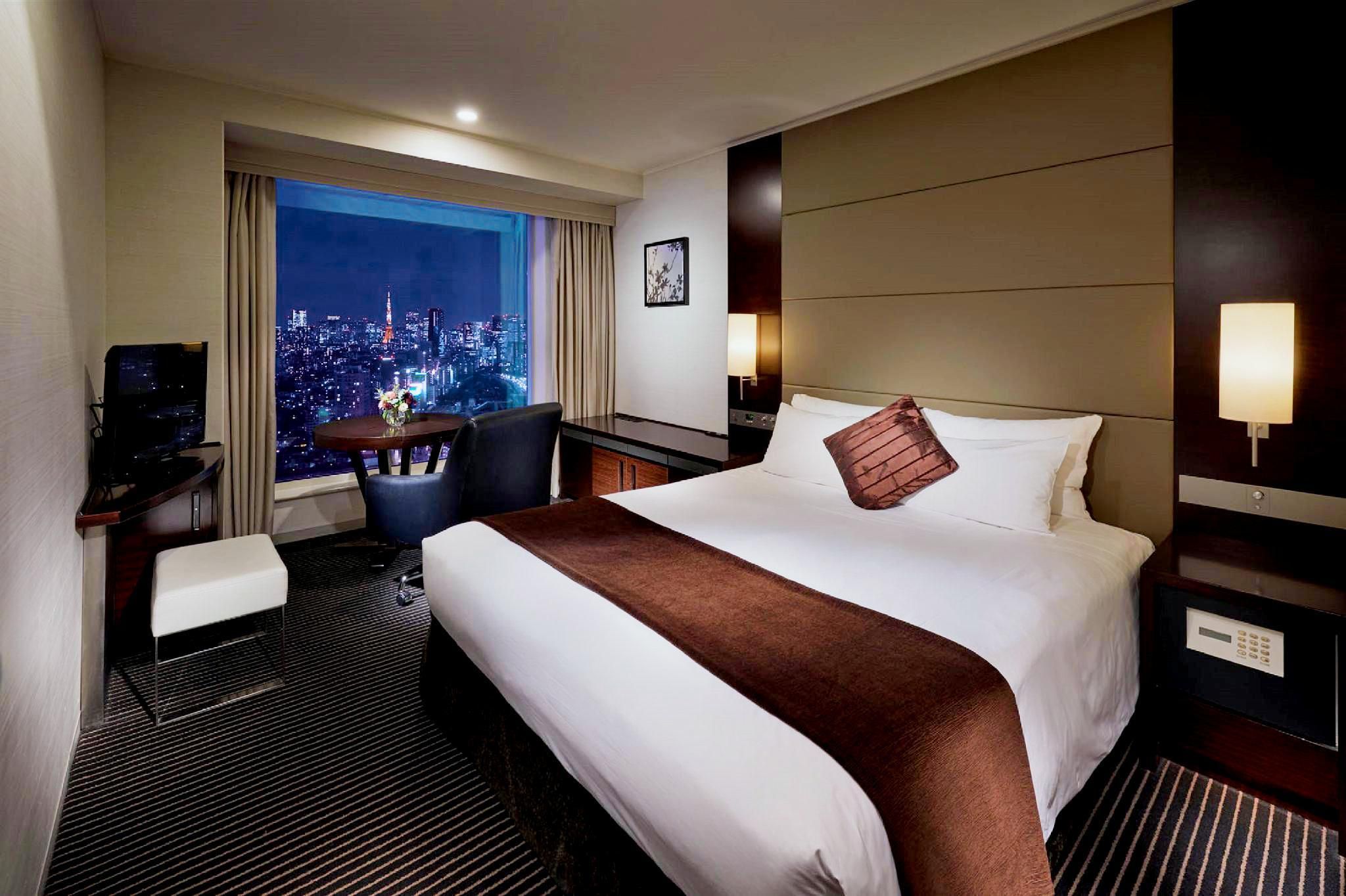 Main Tower 37th Floor Premier Double Room - Smoking