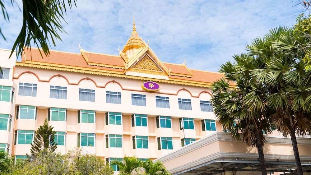 undefined Phnom Penh Hotel 4