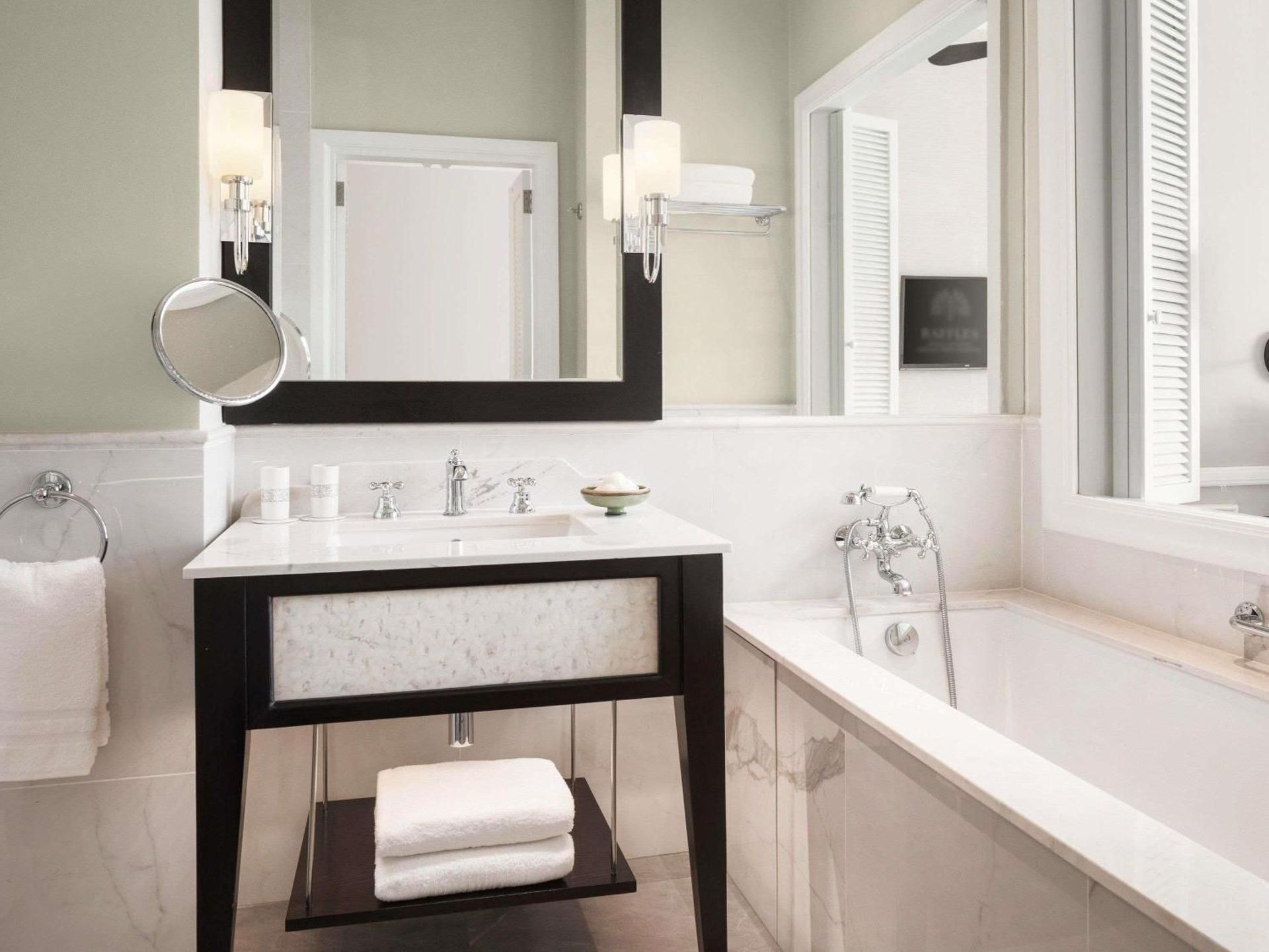 undefined Raffles Hotel Le Royal 9