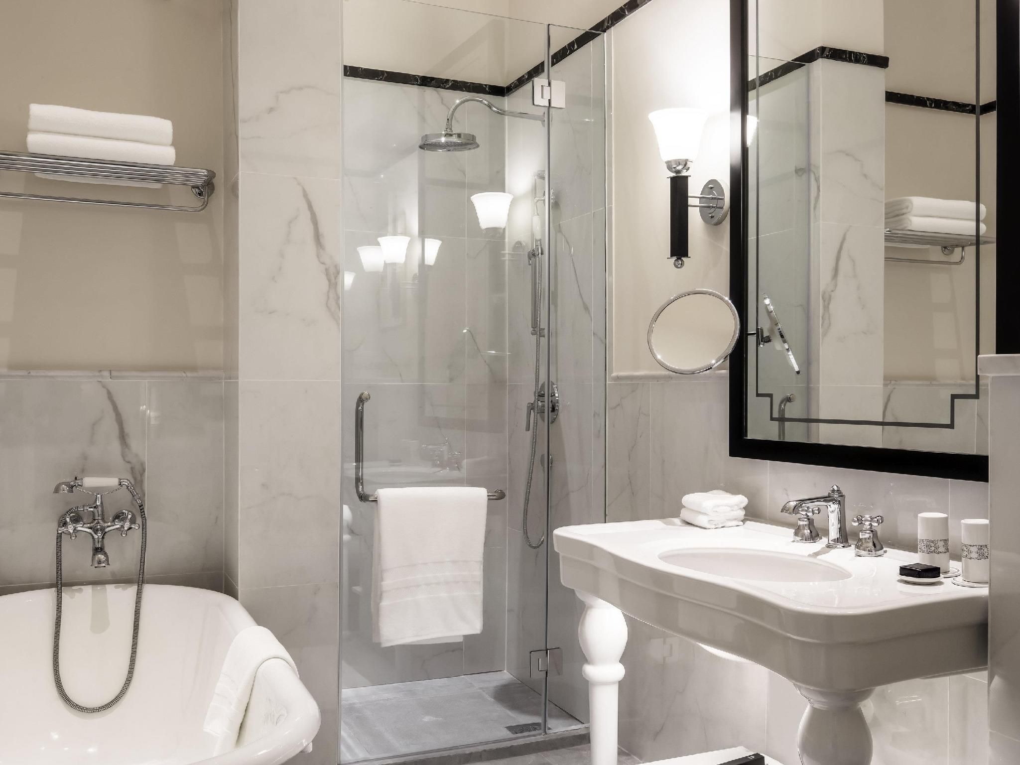 undefined Raffles Hotel Le Royal 8