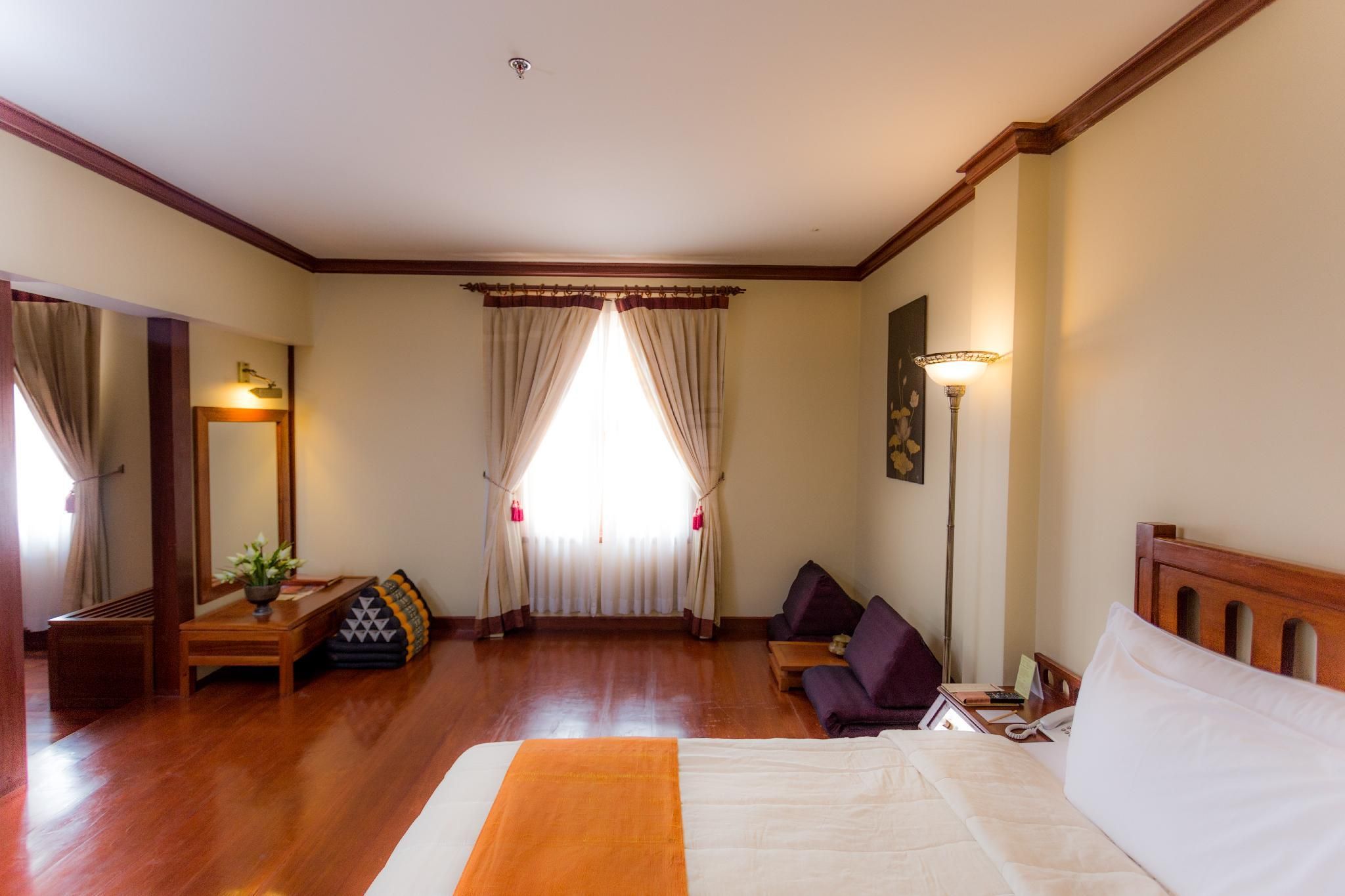 Sakura Double Room - Non-Smoking