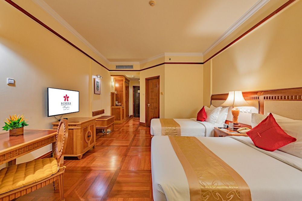 Sokha Angkor Resort Deluxe Twin Room City View 6