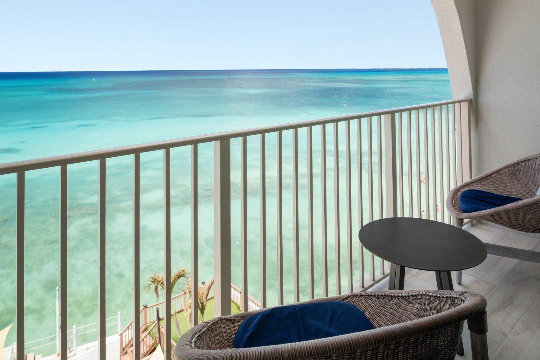 Ocean Suite, 1 Bedroom Suite, 1 King, Sofa Bed, Oceanfront, Balcony