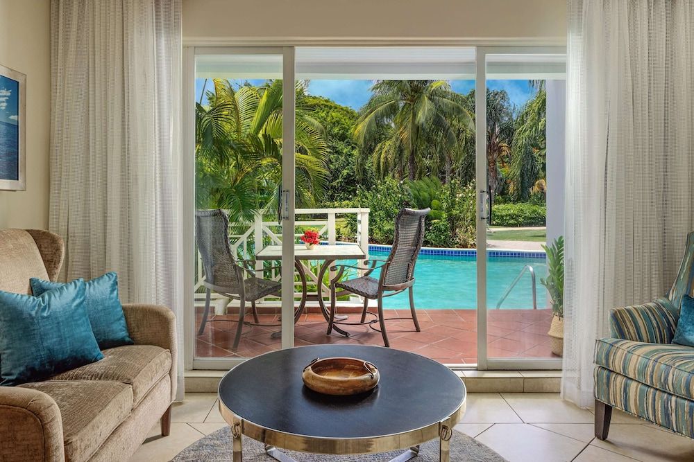 Club Room, 1 Bedroom, Pool View (Swim Up Lover's Lagoon)