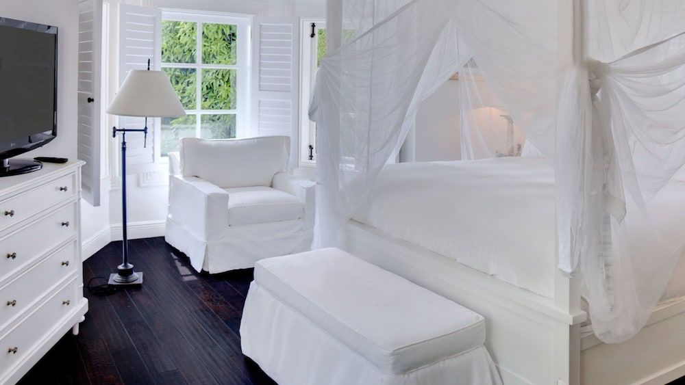 Luxury Room (Sugar Mill)