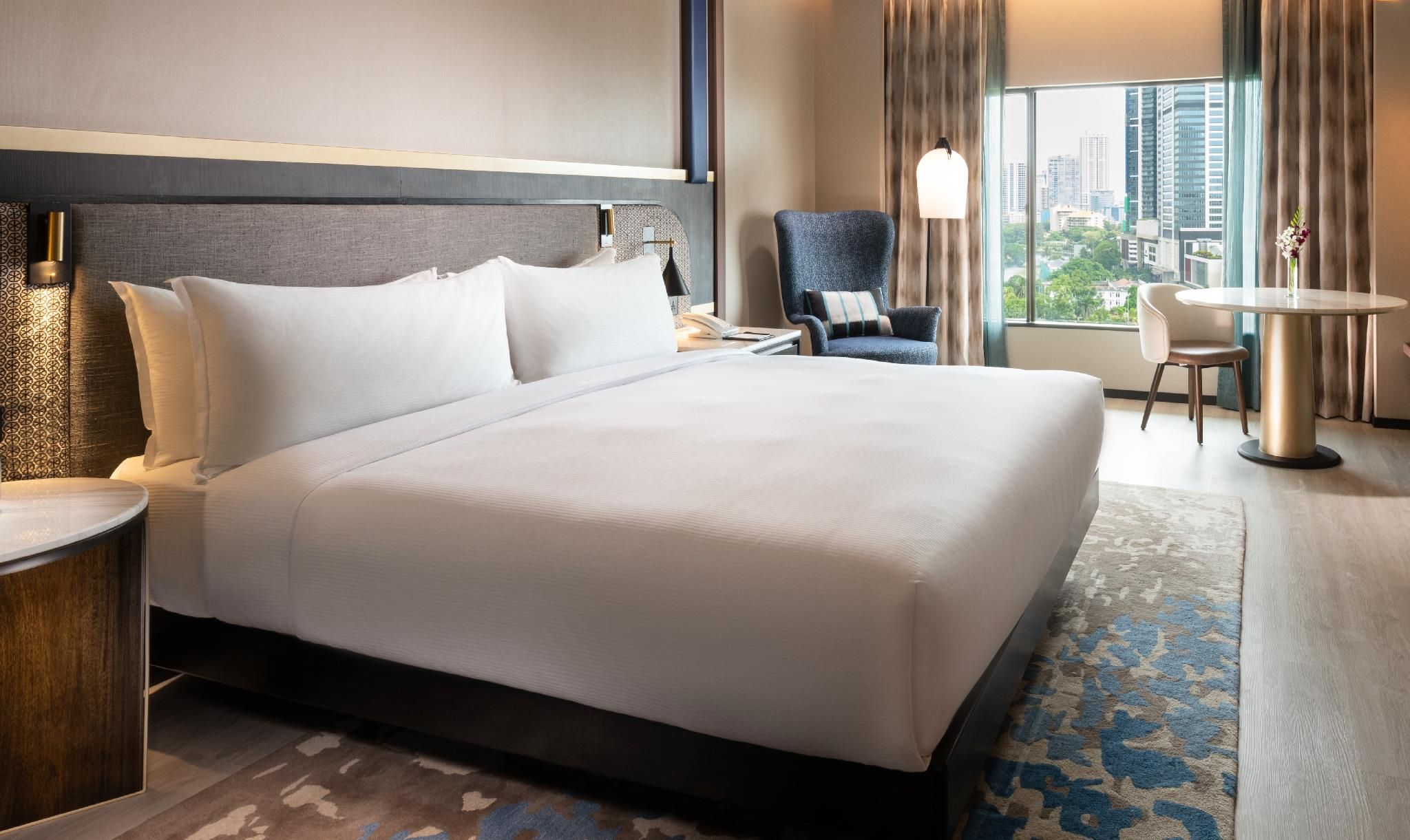 KING DELUXE SEA VIEW ROOM