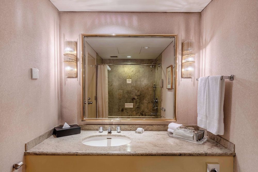 undefined Hilton Colombo 9