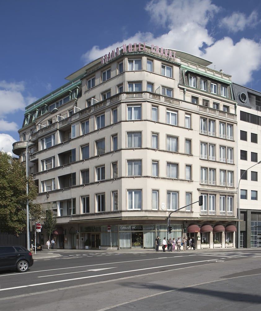 undefined Grand Hotel Cravat 2