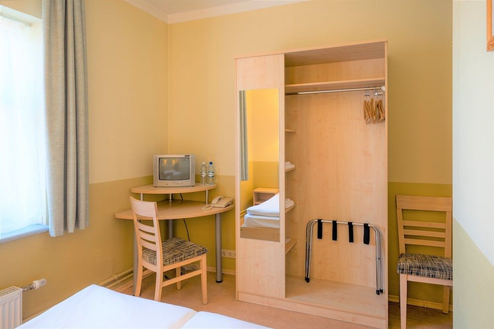 Rija Domus Hotel Twin Room (with external bathroom) 4