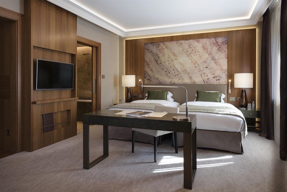 Grand Hotel Kempinski Riga Superior Room, Courtyard View 8