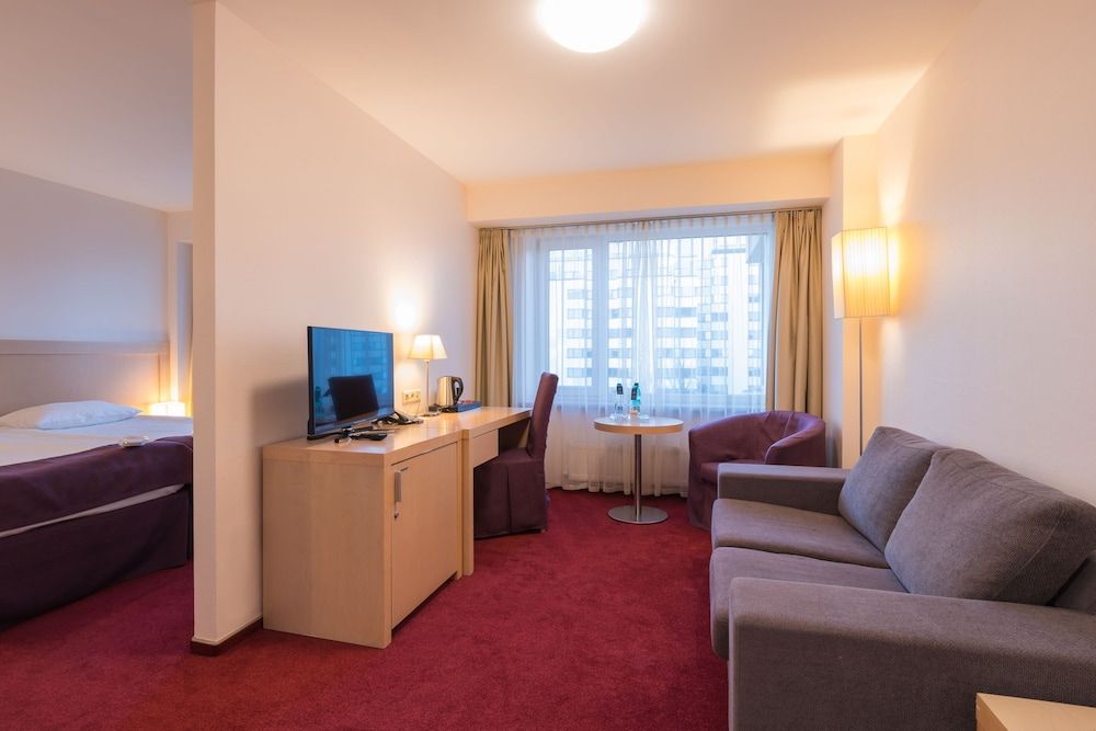 Riga Islande Hotel with FREE parking 