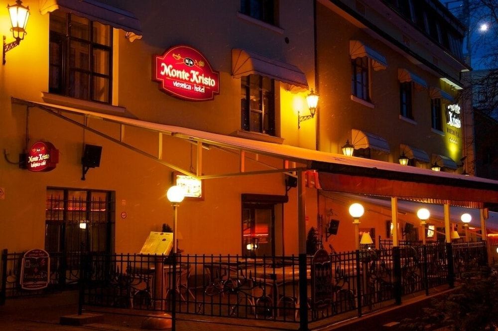 undefined Monte Kristo Hotel 7