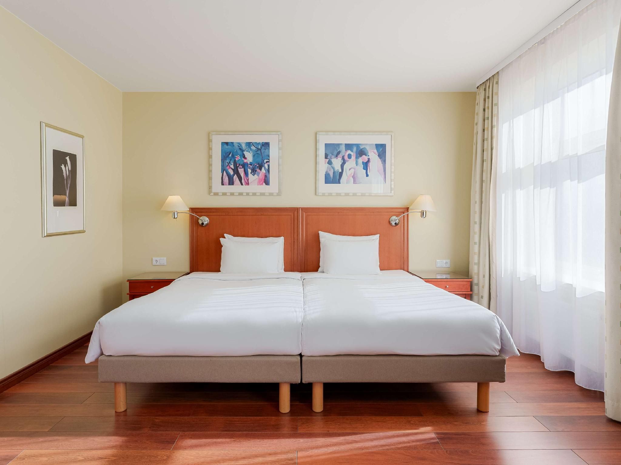 Premium Room - Old Town View