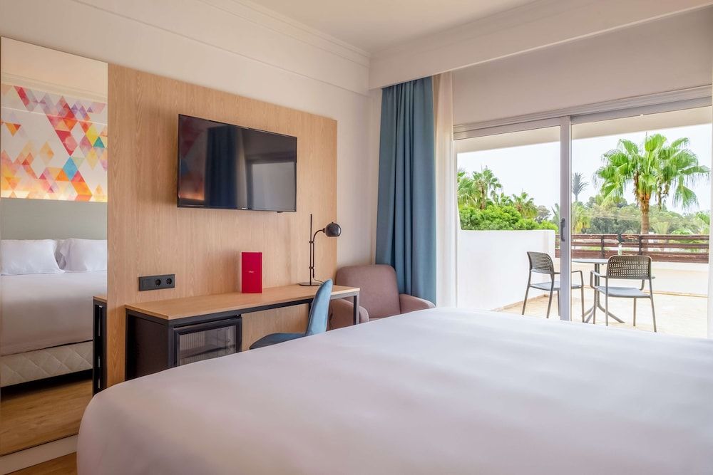 Superior Room, Partial Sea View