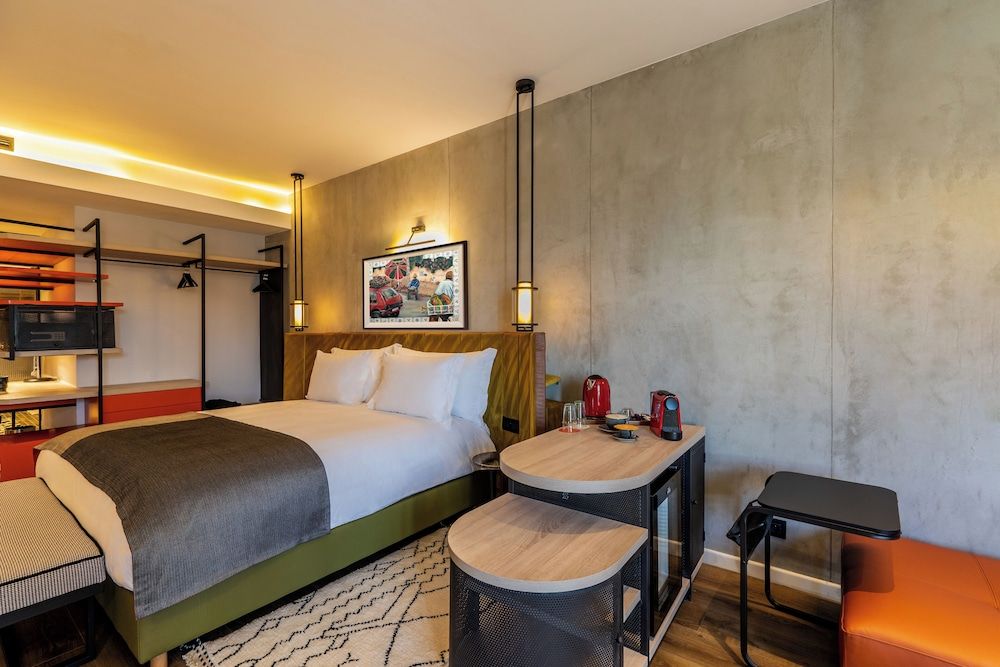 undefined Kaan Casablanca