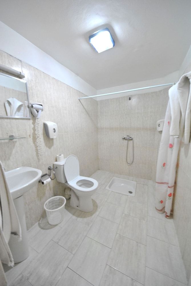 Al Jasira Hotel Standard Room 17