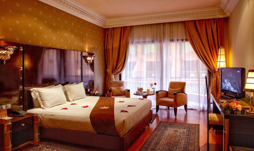 Royal Mirage Deluxe Marrakech Junior Suite, Pool View 2