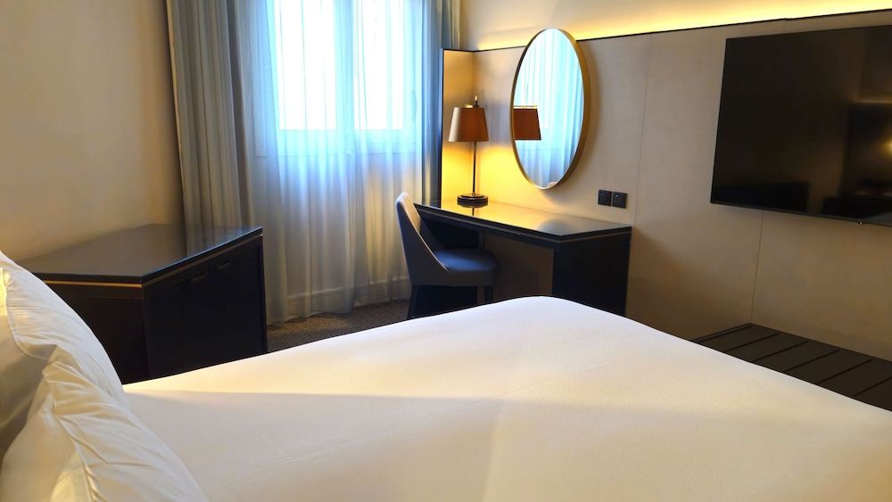 Columbus Hotel Monte-Carlo, Curio Collection by Hilton Superior Room, 1 Queen Bed 3