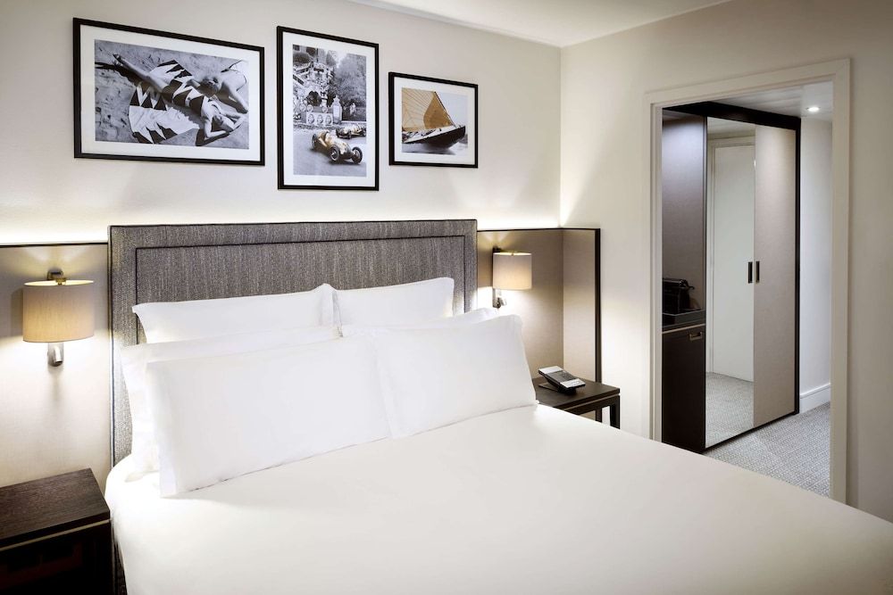 Deluxe Room, 1 Queen Bed (Riviera)