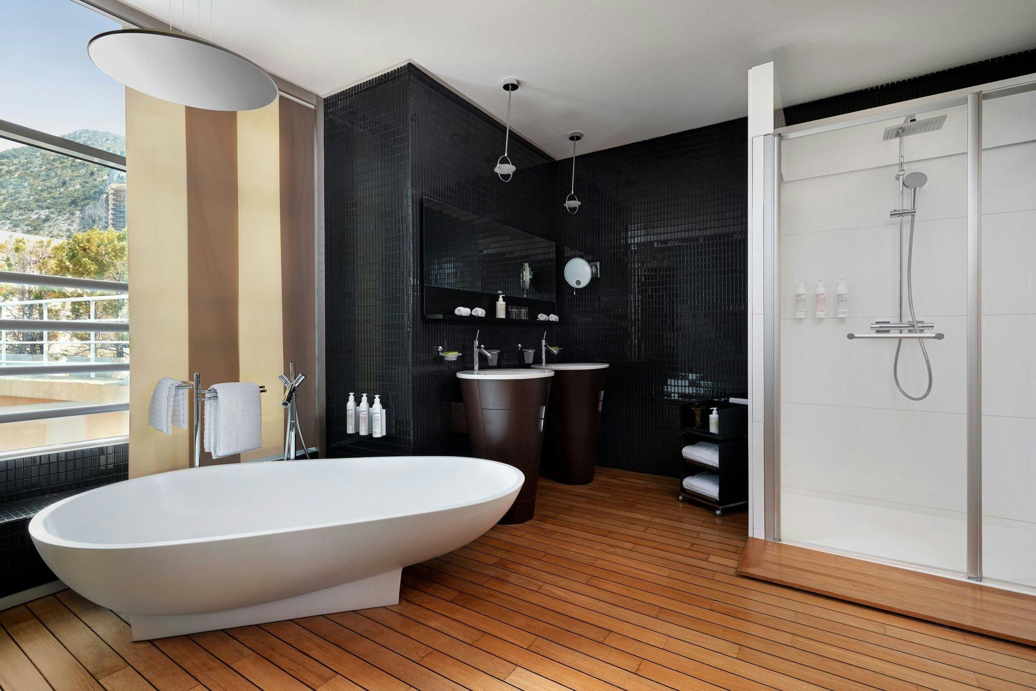 1 Bedroom Presidential Suite, 1 King, Sea view, Crystal Towers, Top floor, Balcony