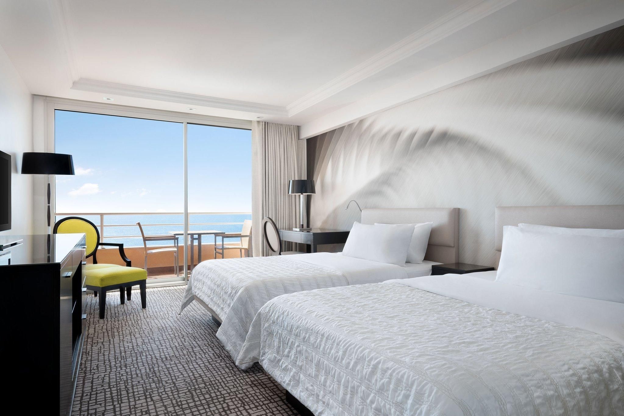 Deluxe, Guest room, 2 Double, Sea view, Balcony