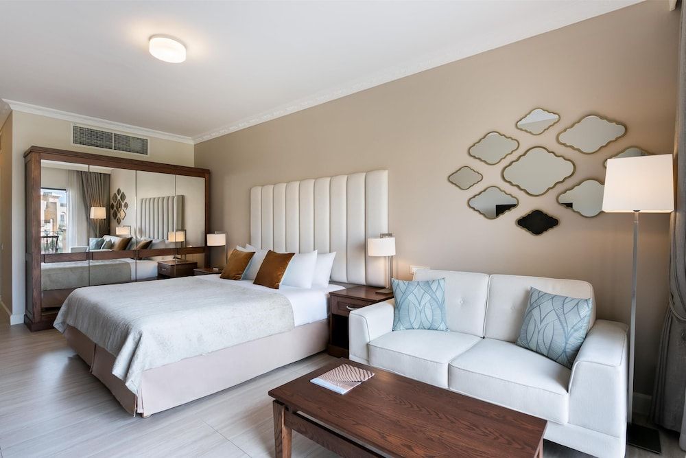 Deluxe Room (Grand Deluxe Garden View Room)