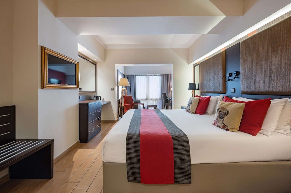 AX The Victoria Hotel Deluxe Suite 5