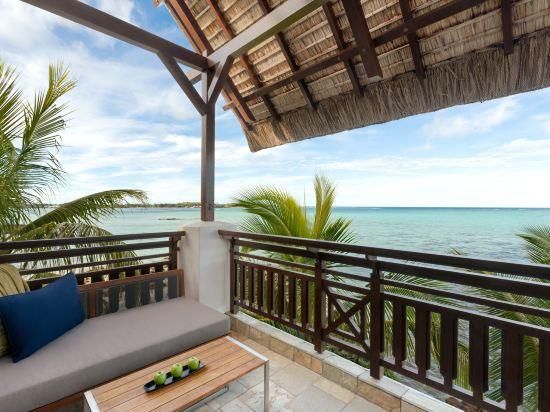 Junior Suite Frangipani Club Ocean View Twin