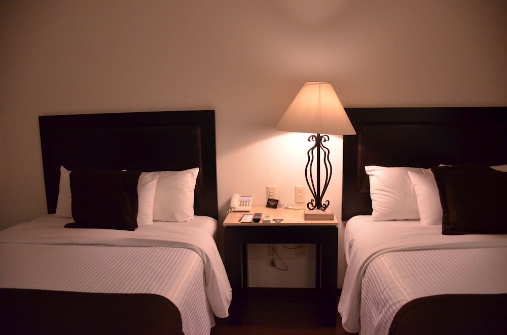 Hotel Gobernador Standard Double Room 3