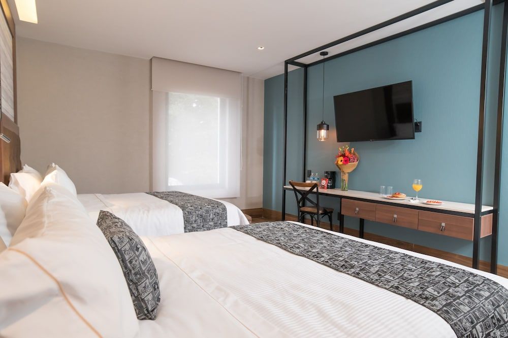 Ronda Minerva Superior Room, 2 Queen Beds 3