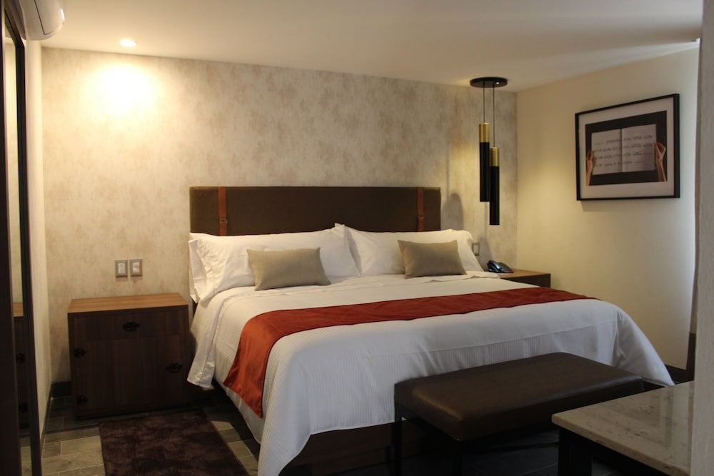 Ronda Minerva Superior Room, 1 King Bed 4