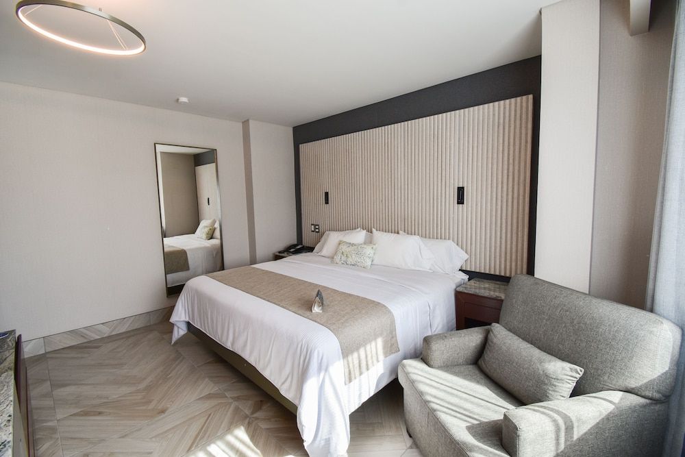 Executive Room, 1 King Bed