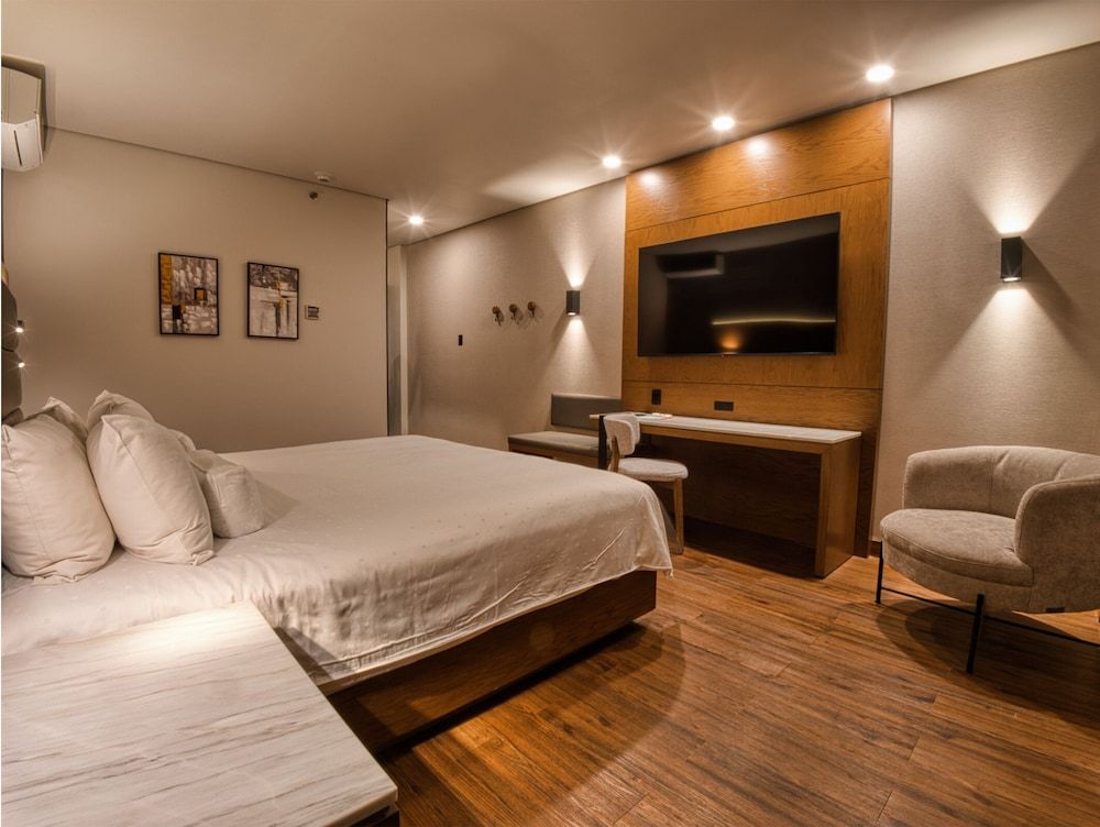 Hotel Victoria Ejecutivo Superior Room, 1 King Bed 3