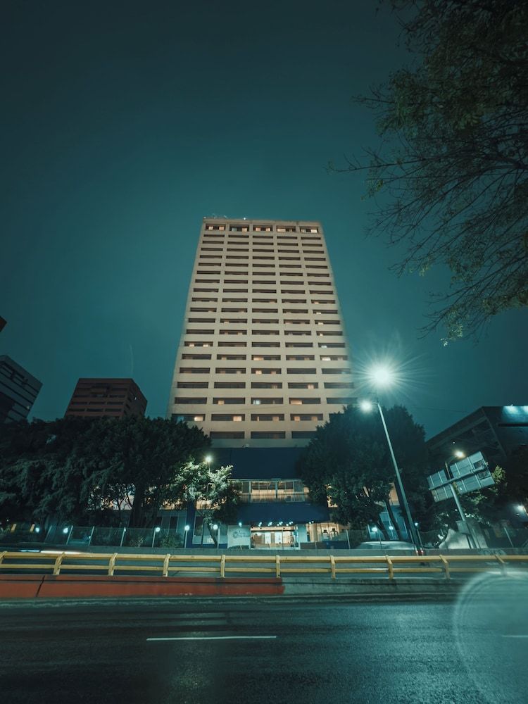 undefined Hotel Del Prado 3