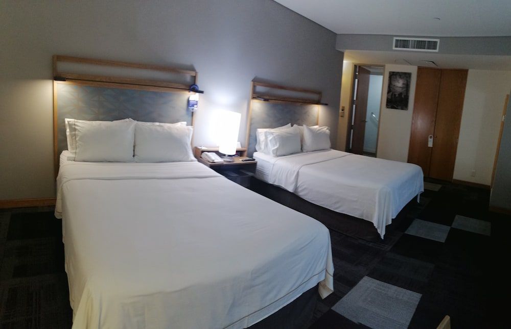Standard Room, 2 Double Beds, City View