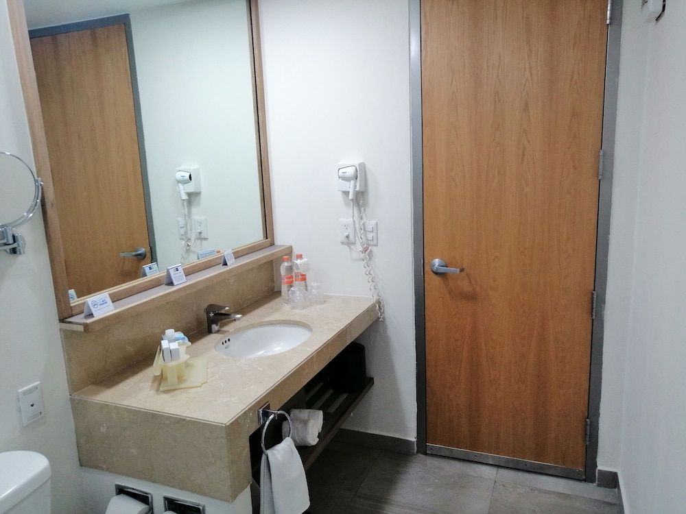 Holiday Inn Express Mexico Reforma by IHG Standard Room, 2 Double Beds 2