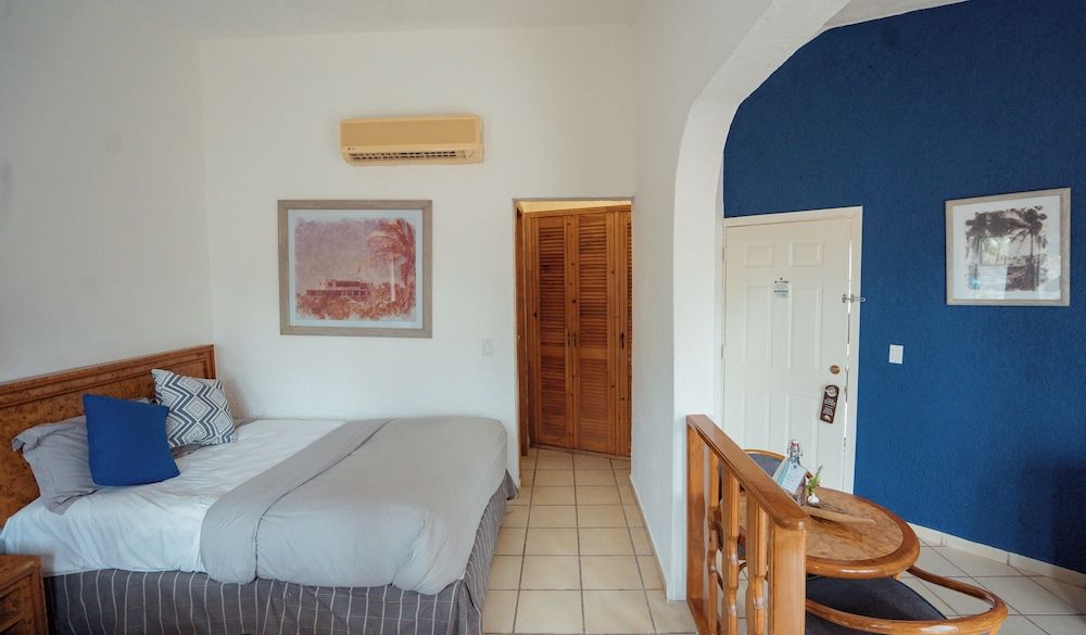 Buena Vista Oceanfront & Hot Springs Resort Terrace Standard Room, 1 King Bed 3