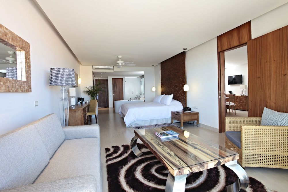 Sandos Finisterra All Inclusive Finisterra One Bedroom Master Suite 2
